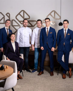 Equipe de salle du gastronome